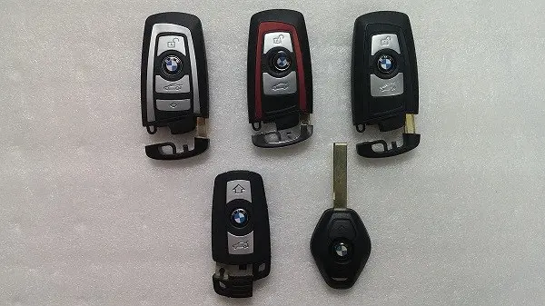 Làm chìa khóa xe BMW