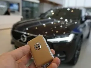 Làm chìa khóa xe Volvo